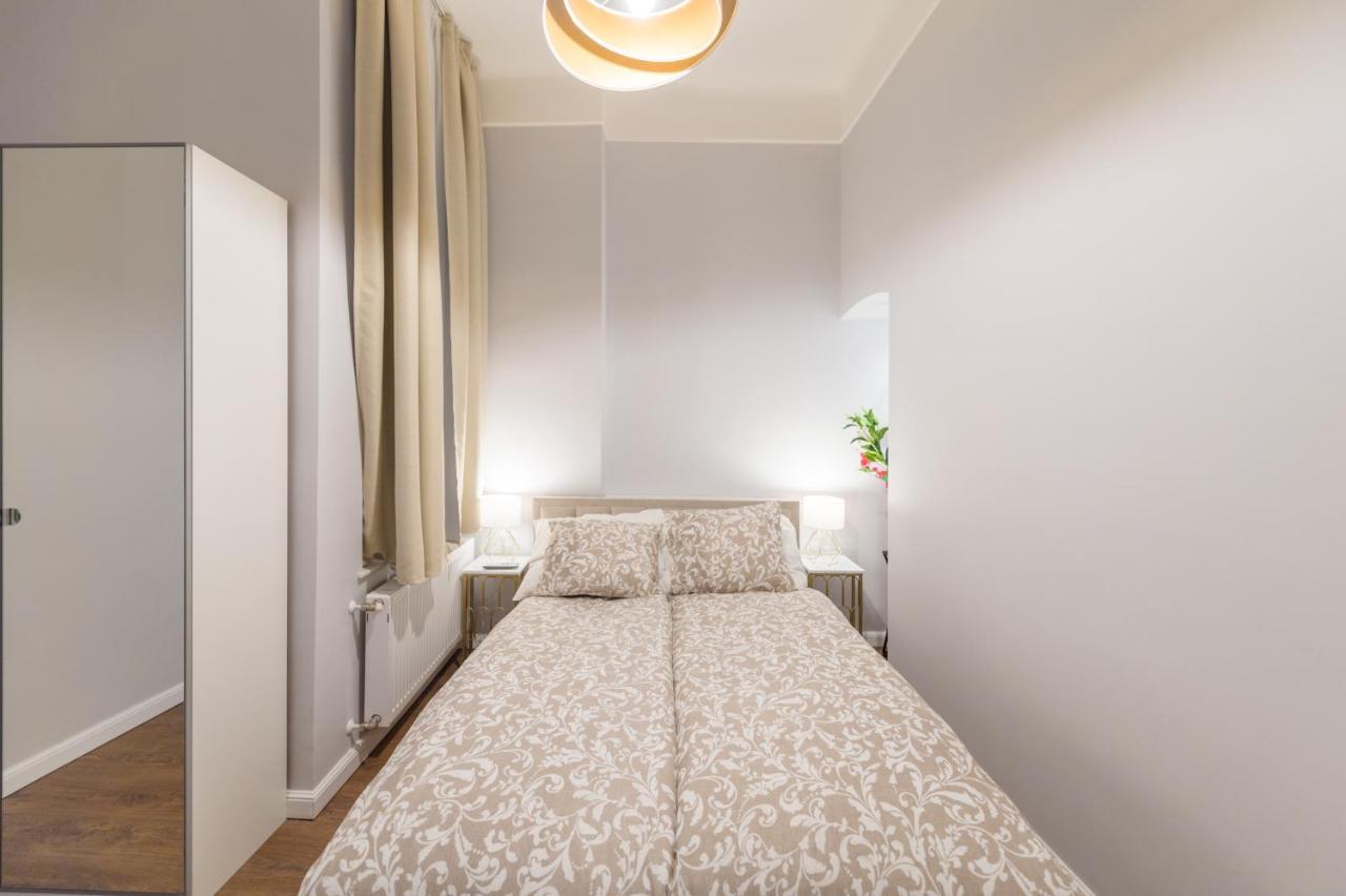Apartamento Downtown Heart 3bdr Jokai Square Ac *